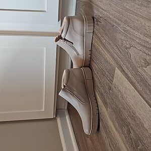 Soul Turner Naturalizer Mid Boot Women's  TAUPE